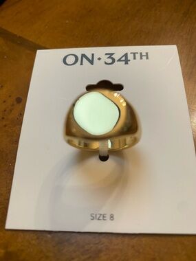 On 34th Gold Ring with Mint Green Center - Size 8